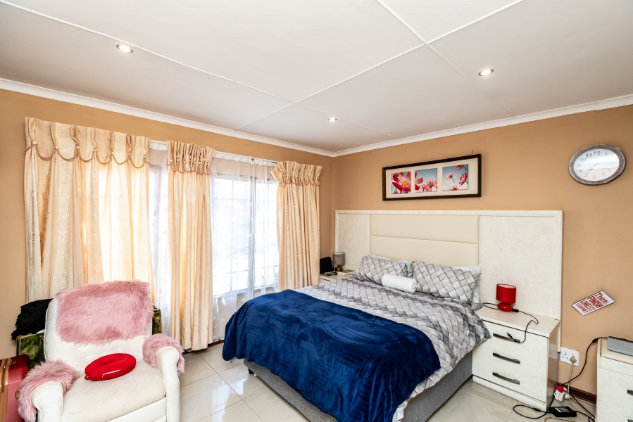 3 Bedroom Property for Sale in Summerpride Eastern Cape